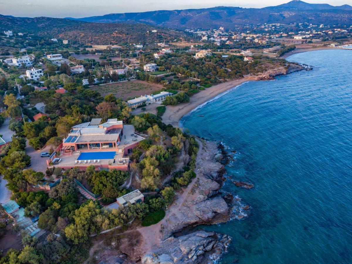 Black Diamond Beachfront Pool Villa Pasithea In Sounio, Athens Сунион Экстерьер фото