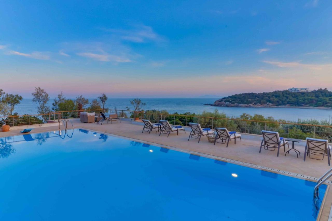 Black Diamond Beachfront Pool Villa Pasithea In Sounio, Athens Сунион Экстерьер фото