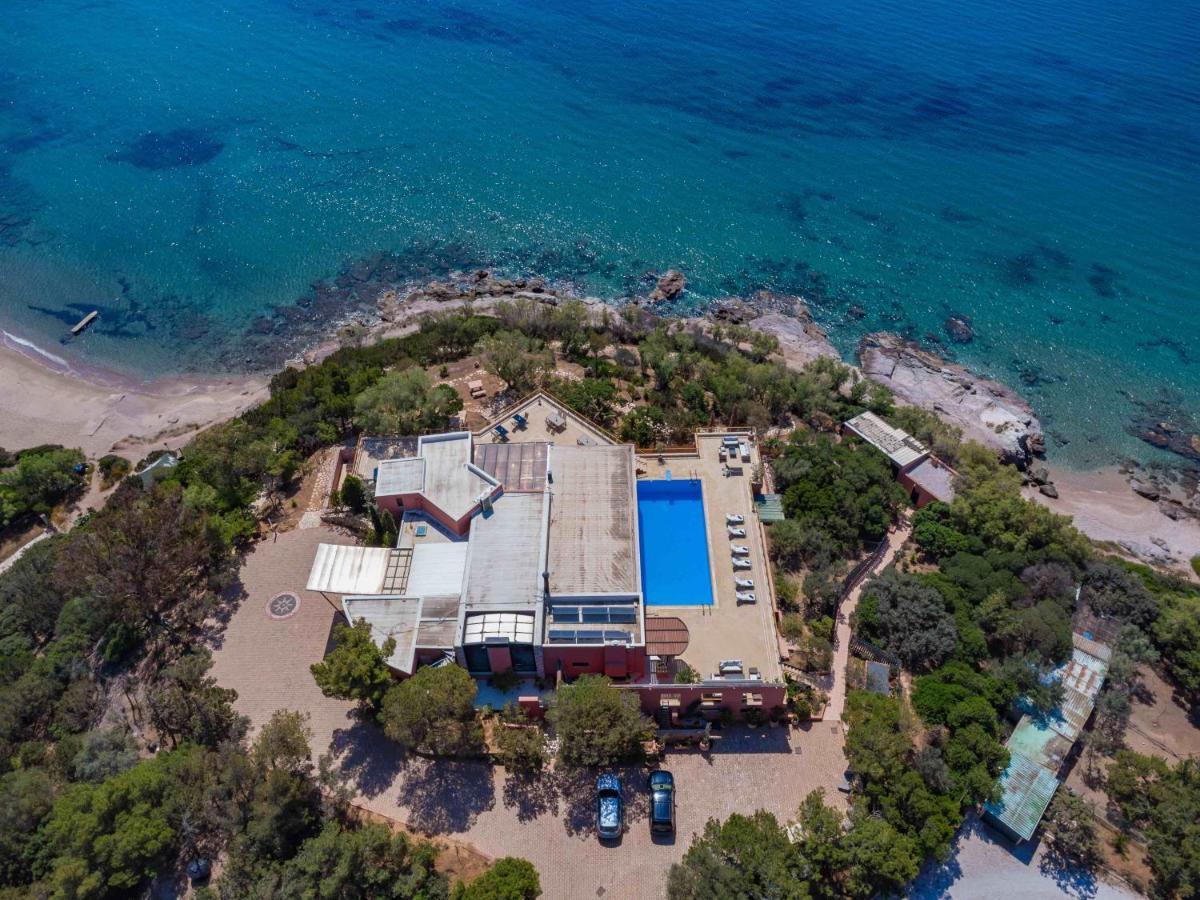 Black Diamond Beachfront Pool Villa Pasithea In Sounio, Athens Сунион Экстерьер фото