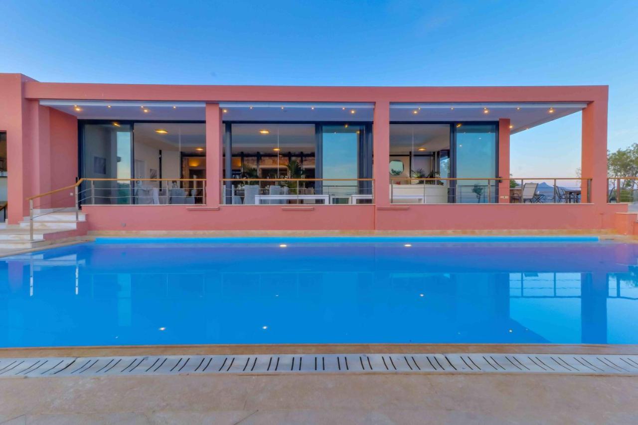 Black Diamond Beachfront Pool Villa Pasithea In Sounio, Athens Сунион Экстерьер фото