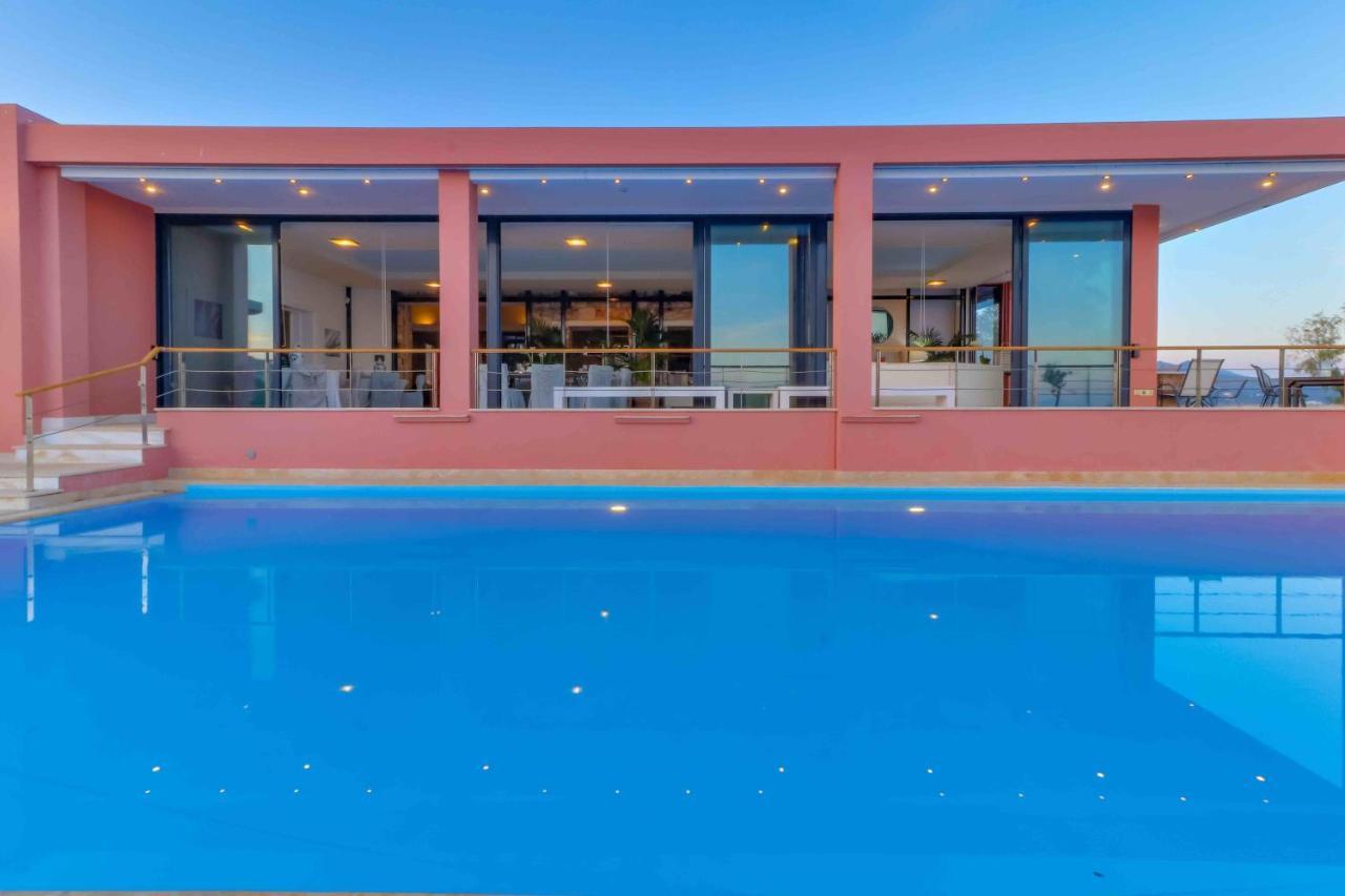 Black Diamond Beachfront Pool Villa Pasithea In Sounio, Athens Сунион Экстерьер фото