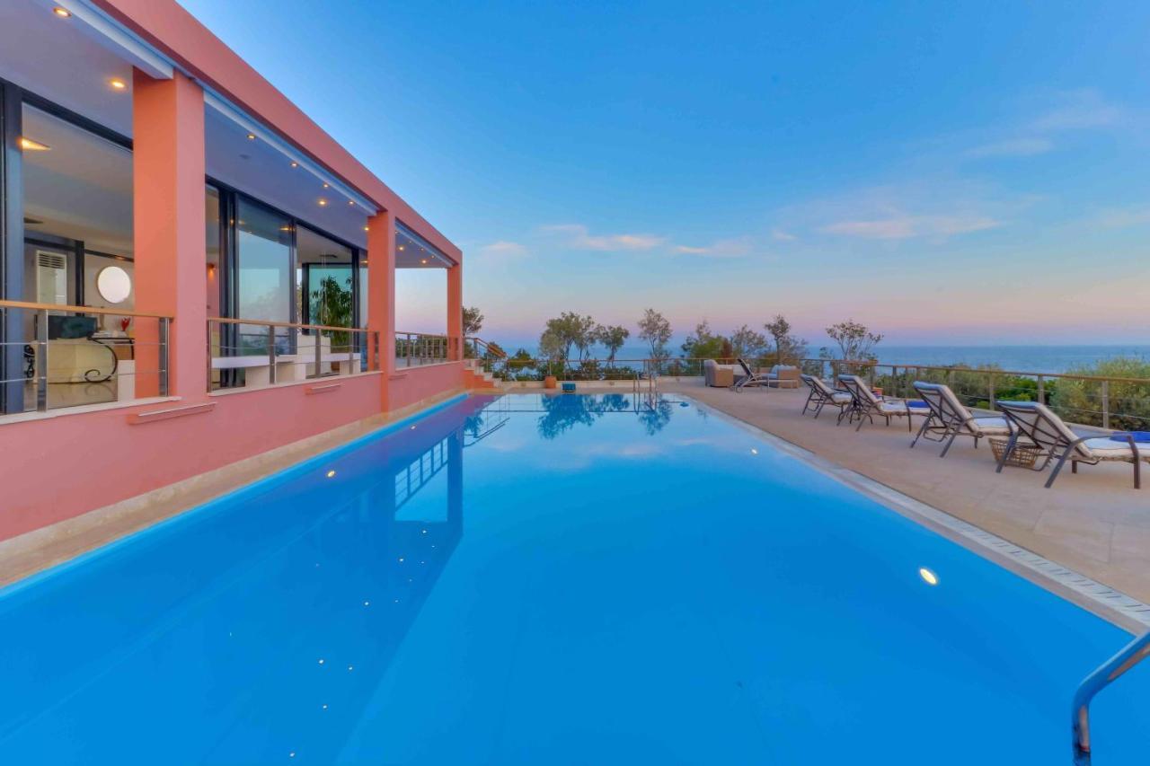 Black Diamond Beachfront Pool Villa Pasithea In Sounio, Athens Сунион Экстерьер фото