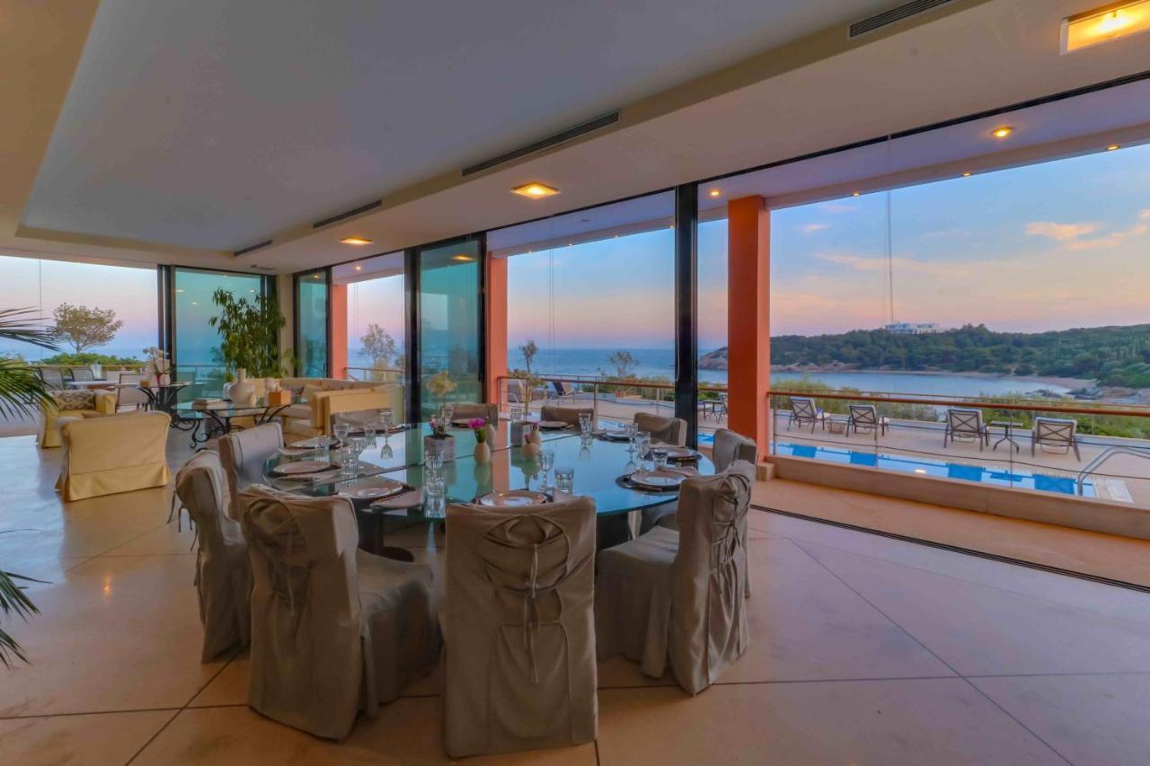 Black Diamond Beachfront Pool Villa Pasithea In Sounio, Athens Сунион Экстерьер фото