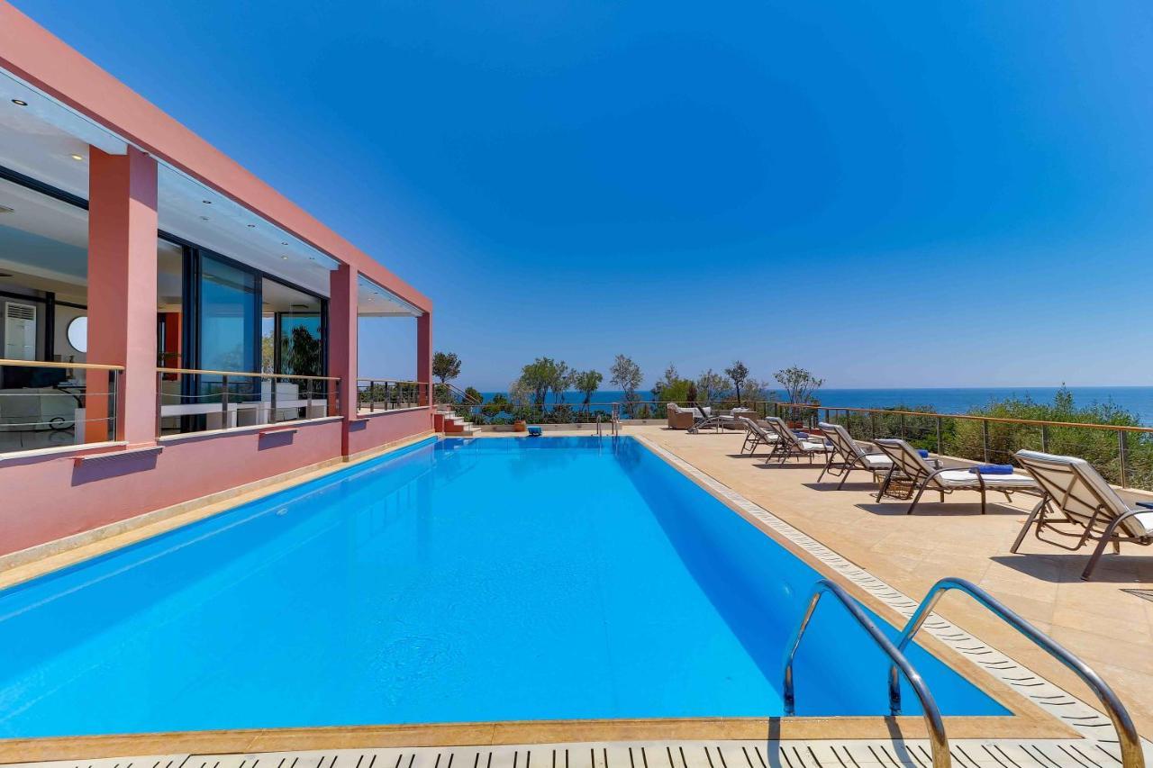 Black Diamond Beachfront Pool Villa Pasithea In Sounio, Athens Сунион Экстерьер фото