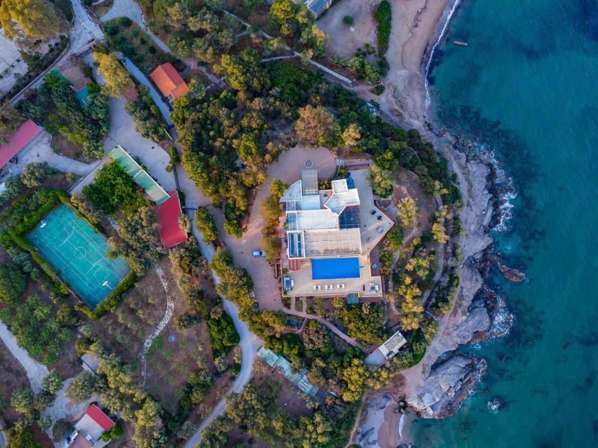Black Diamond Beachfront Pool Villa Pasithea In Sounio, Athens Сунион Экстерьер фото