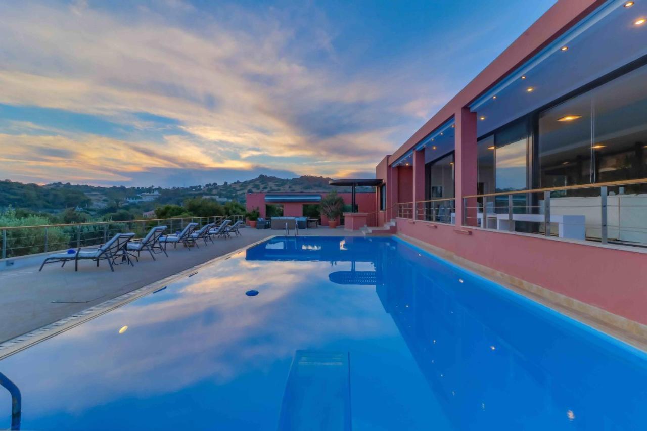 Black Diamond Beachfront Pool Villa Pasithea In Sounio, Athens Сунион Экстерьер фото