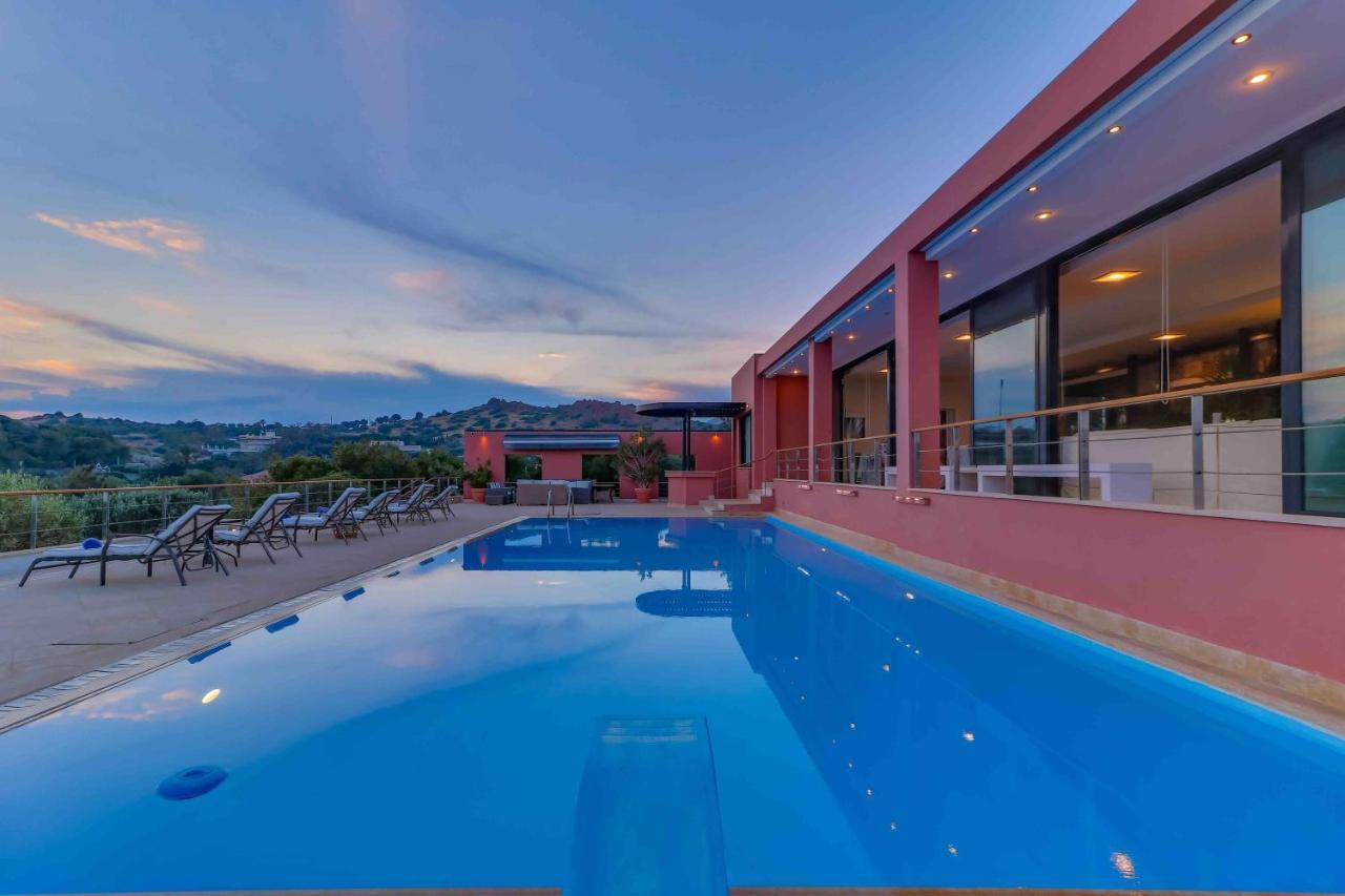 Black Diamond Beachfront Pool Villa Pasithea In Sounio, Athens Сунион Экстерьер фото