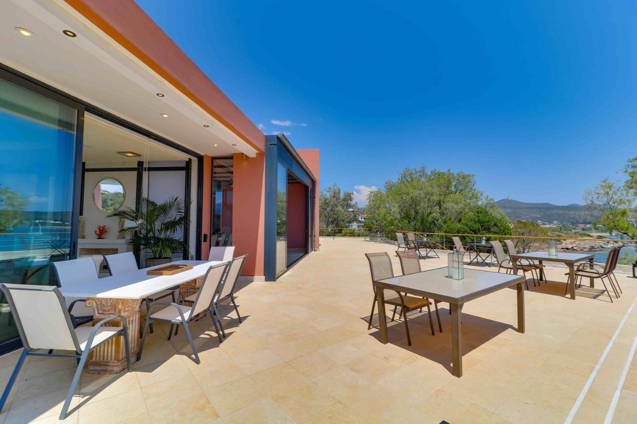 Black Diamond Beachfront Pool Villa Pasithea In Sounio, Athens Сунион Экстерьер фото